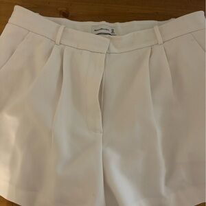 Abercrombie Women's Cream Pleated Shorts
